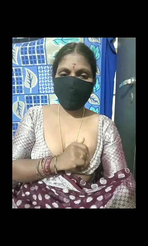 Janu telugu Aunty one boob