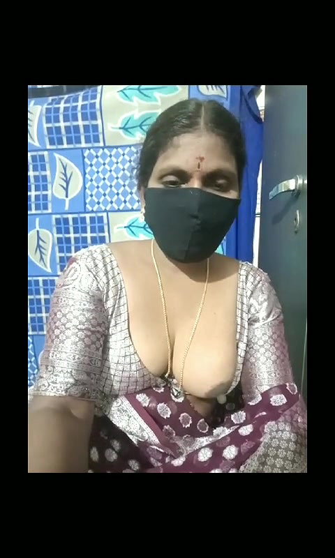 Janu telugu Aunty one boob
