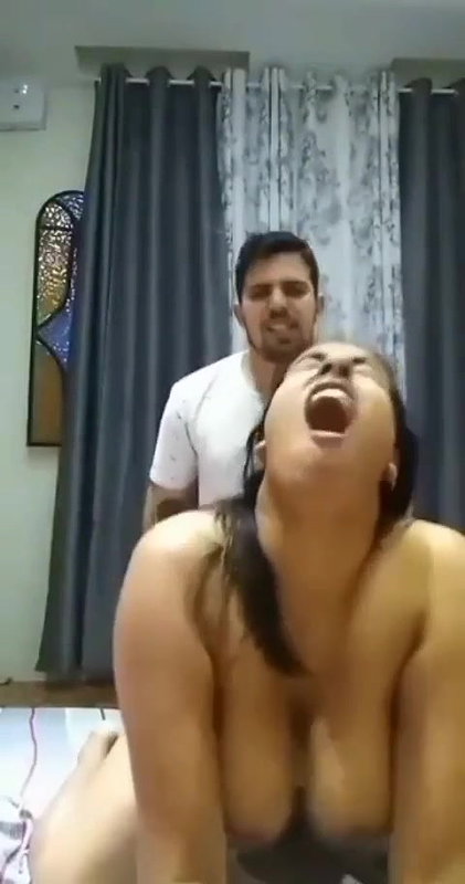 Lady getting fucked really hard shes moaning loudly
