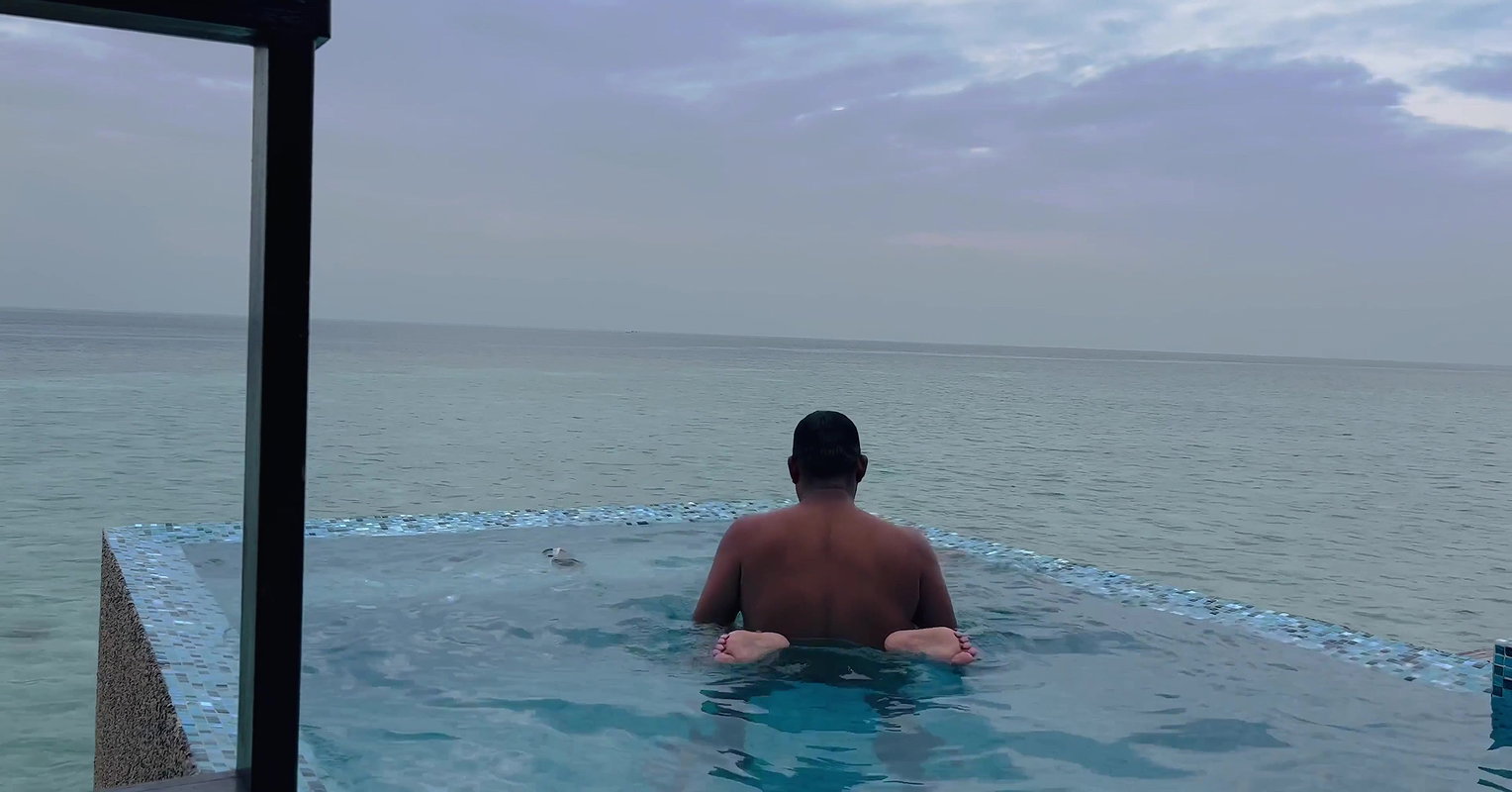 Swimming pool main gf ko choda