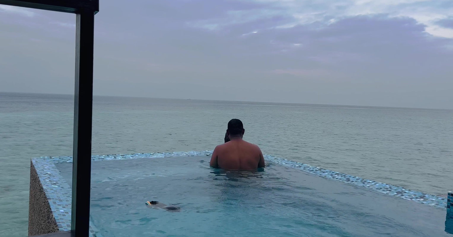 Swimming pool main gf ko choda