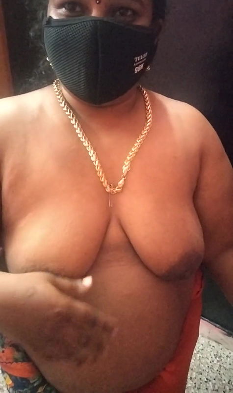 Tamil mallu aunty removing dress part 1