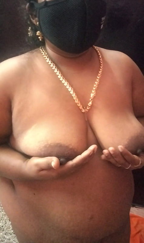 Tamil mallu aunty removing her dress in front of husband part 2