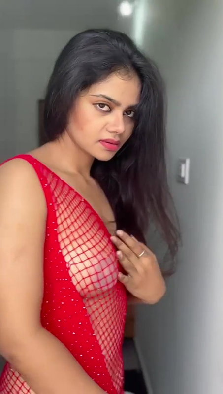 Girl dancing on man dick