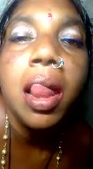 Kolkata Bhabhi fingering pussy