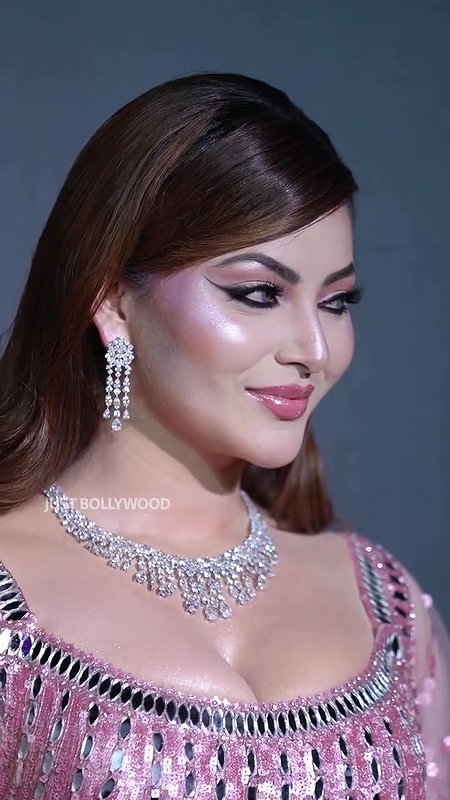 justbollywood in 20260417 0001