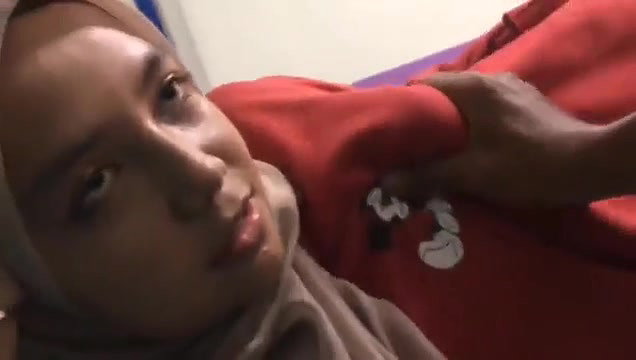 fun with hijabi gf