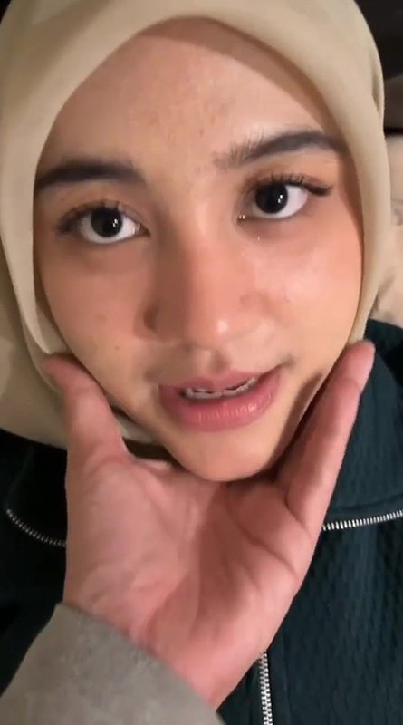 hijabi ladki ne lund chusi