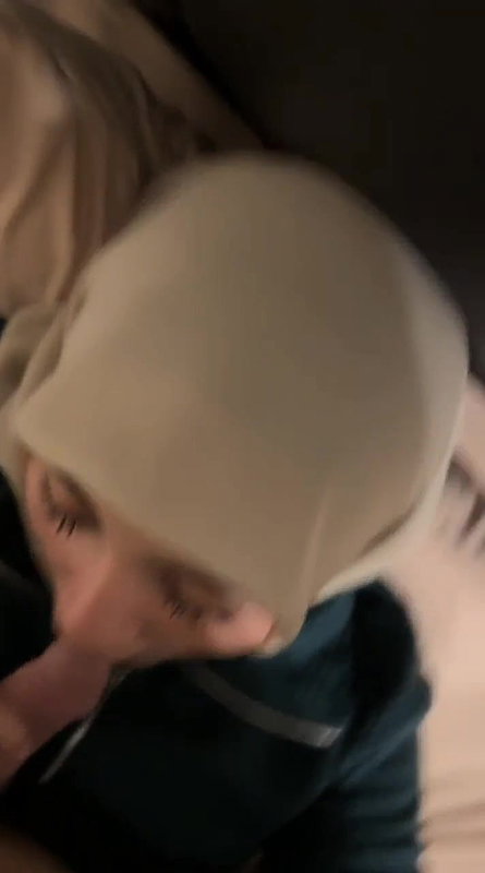 hijabi ladki ne lund chusi