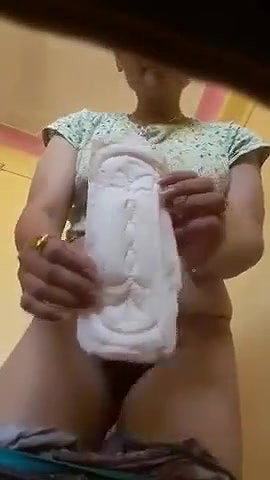 Bhabhi make nude video for BF during the period