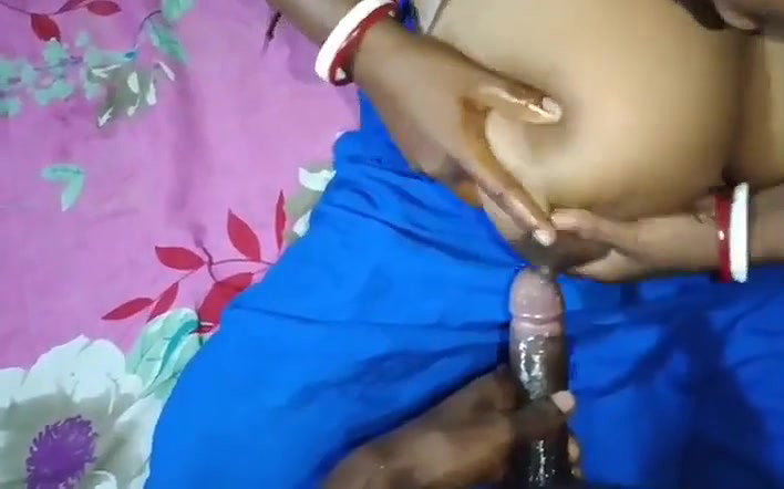 Milf mom big boobs press pani step son sunniyil paal vidugiraal