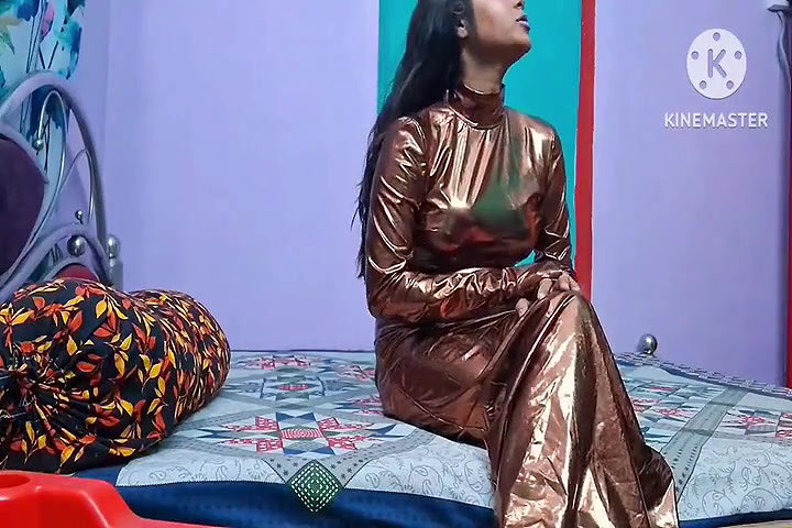 Call Girl Ko Ghar Par Bula Kar Uske Kapde Ko Khol Kar Uski Mast Chudai Ki