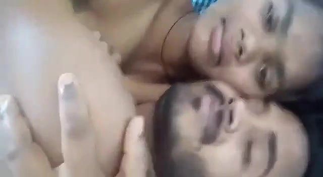 Choti Se Girlfriend Ko Chod Chod Kar Uske Bur Ka Bura Haal Kar Diya