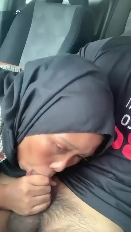 hijabi ladki ne lund chuske mja di
