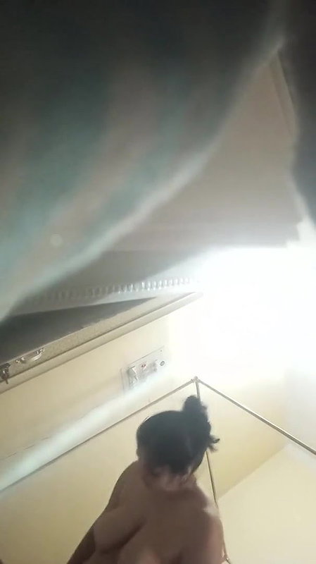 CHUBBY BIG BOOBS MILF DESI MOM SECRETLY CAPTURED