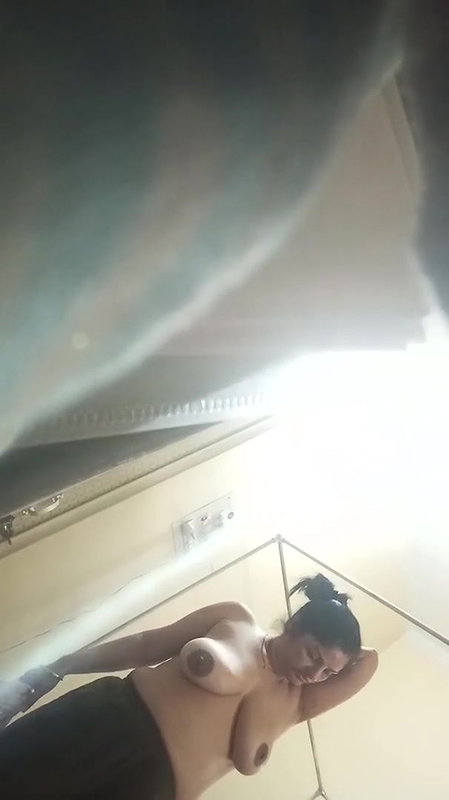 CHUBBY BIG BOOBS MILF DESI MOM SECRETLY CAPTURED