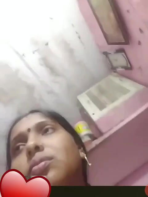 Cheater Aunty Showing On Video Call