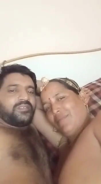 mature aunty hugging topless big boobs viral show