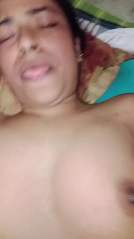 Indian wife pussy sex with husband friend unseen MMS