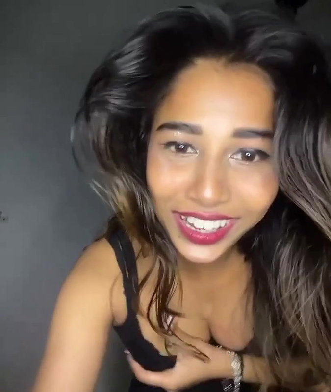 Desi STRIP GLOW Full Open Belly Dancing