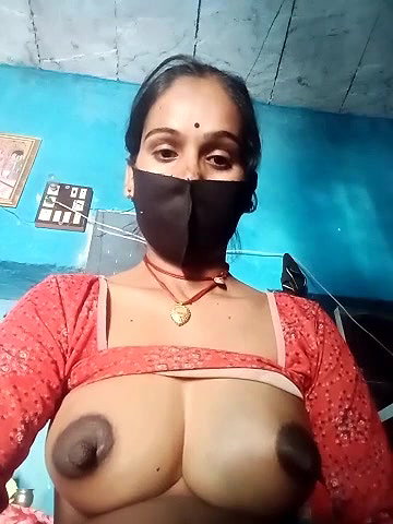 Nandani show her boobs