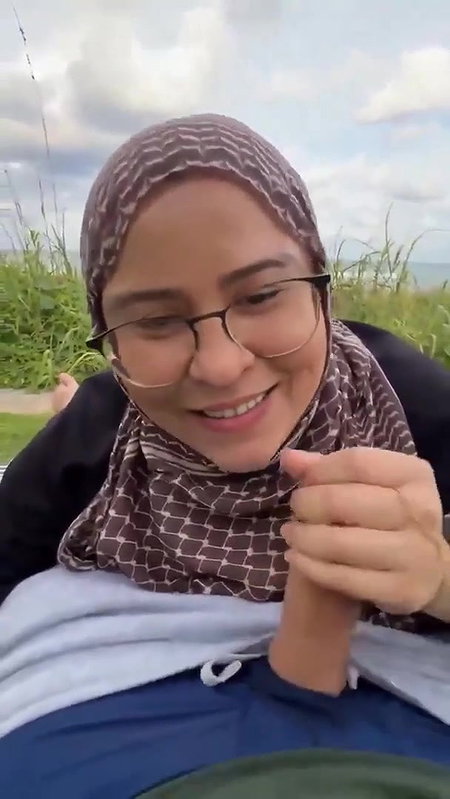 Cheater Milf Outdoor Sucking Lover Dick