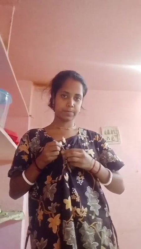 bhabi stripping nighty video making and nude show