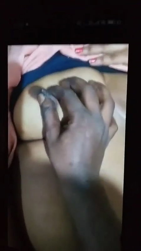 Tamil wife pussy rubbing and viral fucking with neighbor