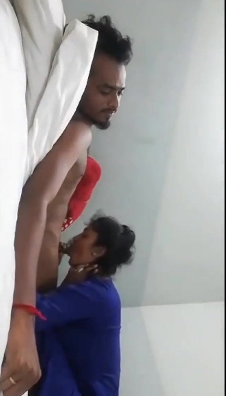 girl enjoying with bf