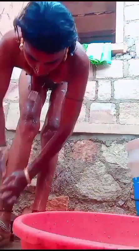 slim village bhabhi bathing outdoor video making