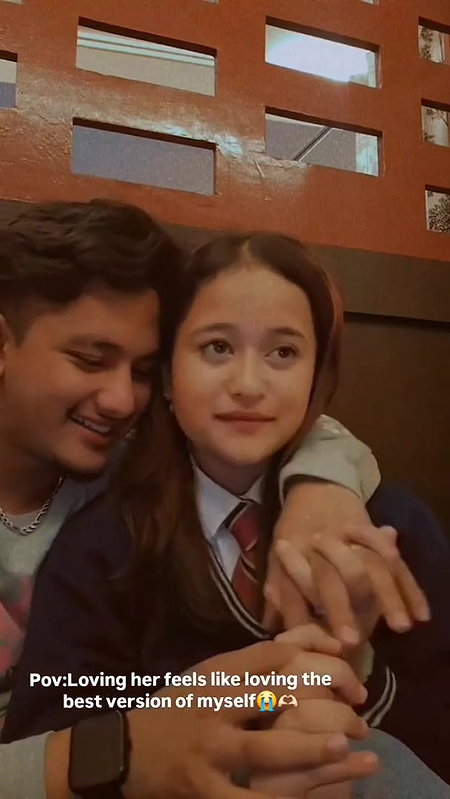 Nepali Babe showing
