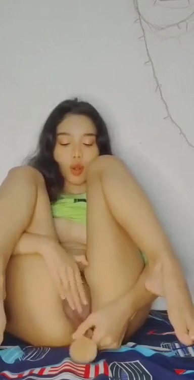 Super sexy indian girl pleasuring herself