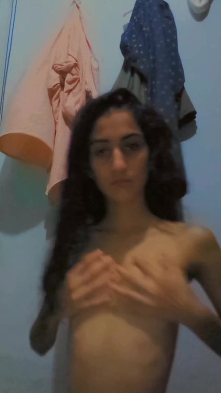 slim desi horny girl fingering pussy viral nude