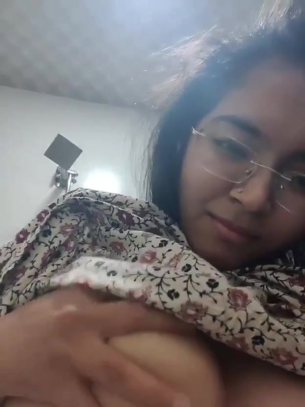 tattooed wife milking boobs show selfie viral clip