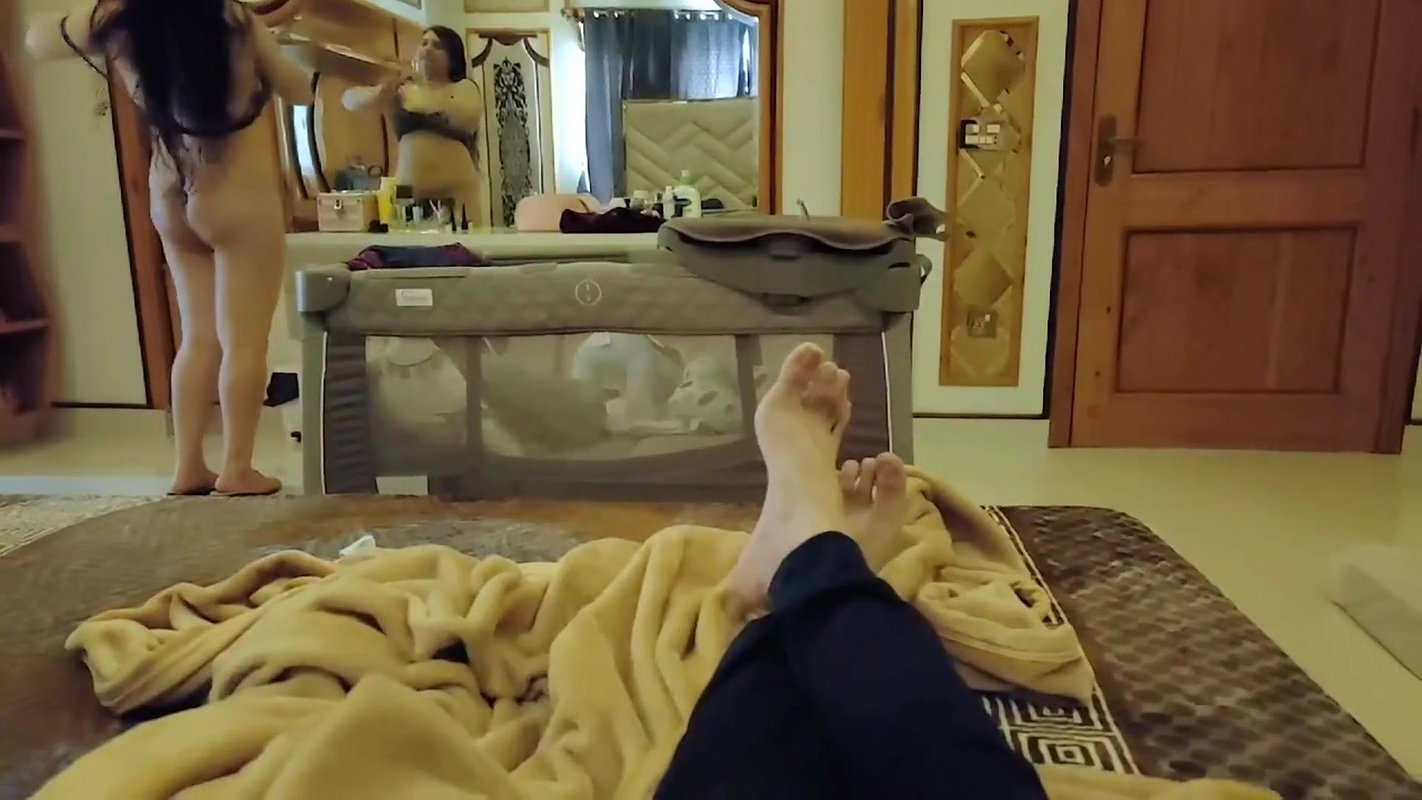 cute hijab girl first time boobs show to lover