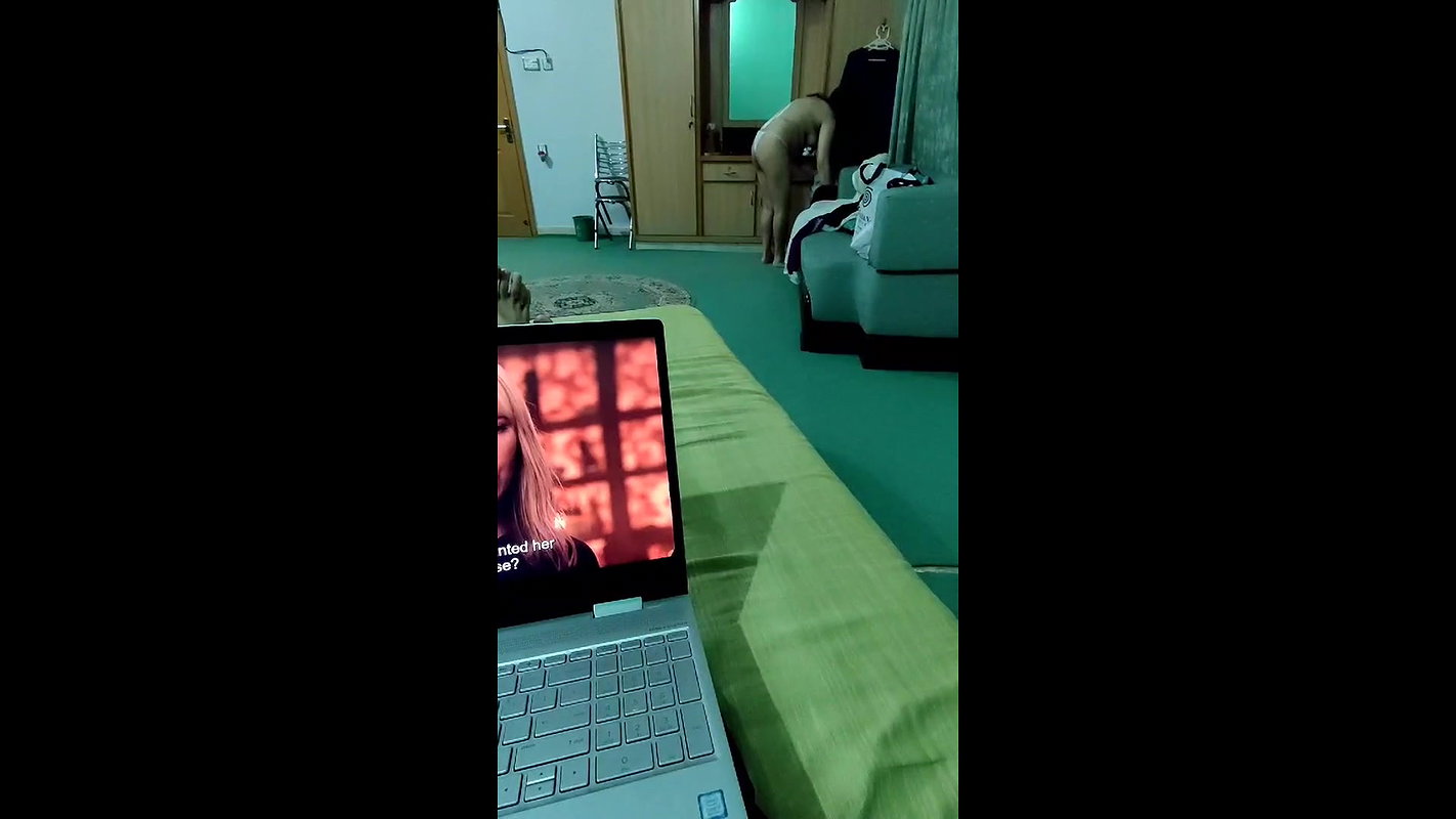 cute hijab girl first time boobs show to lover