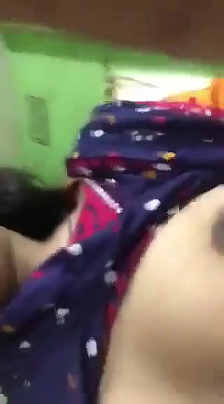 Sexy Girl Shows her Milky Boobs