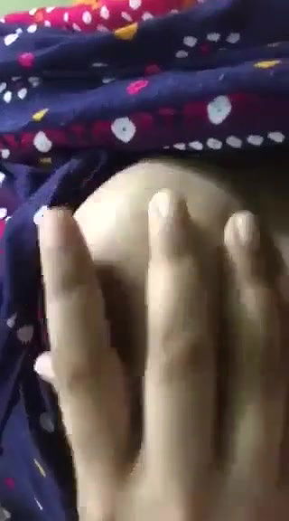 Sexy Girl Shows her Milky Boobs