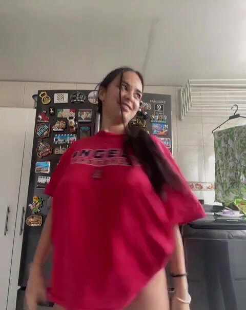 Tit And Pussy Show