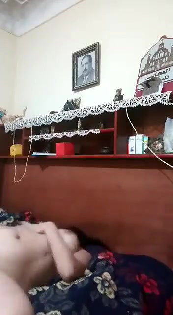 gori bahbhi ne pink chut dikhayi