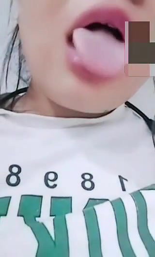 Chubby Horny Girl Showing Fingering part 2