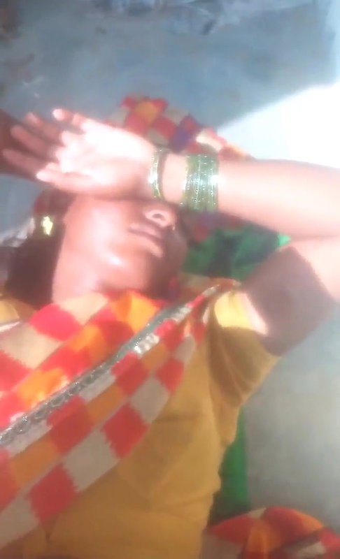 Dehati wife fucking with lover outdoors