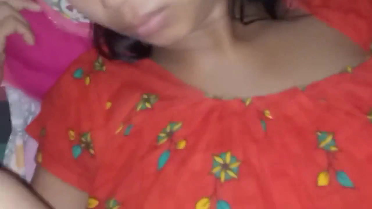 Shaved Indian tight pussy fucking MMS