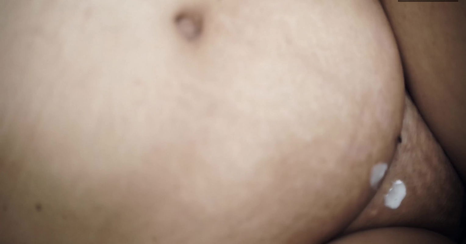 Jungle me rasta bhataki Bade Dudhwali Aurat Local Guide ke Sath Nachte huye Khub Choda Rasta Dikhane ke Bahane.