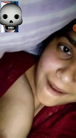 Indian Girl Playing With Her Boobies