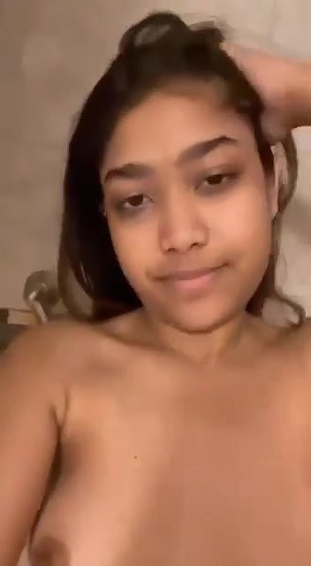 hijab girl in US exposed nude pics and videos