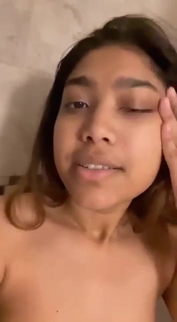 hijab girl in US exposed nude pics and videos