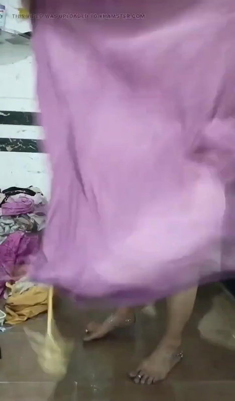 Desi aunty bathing 2