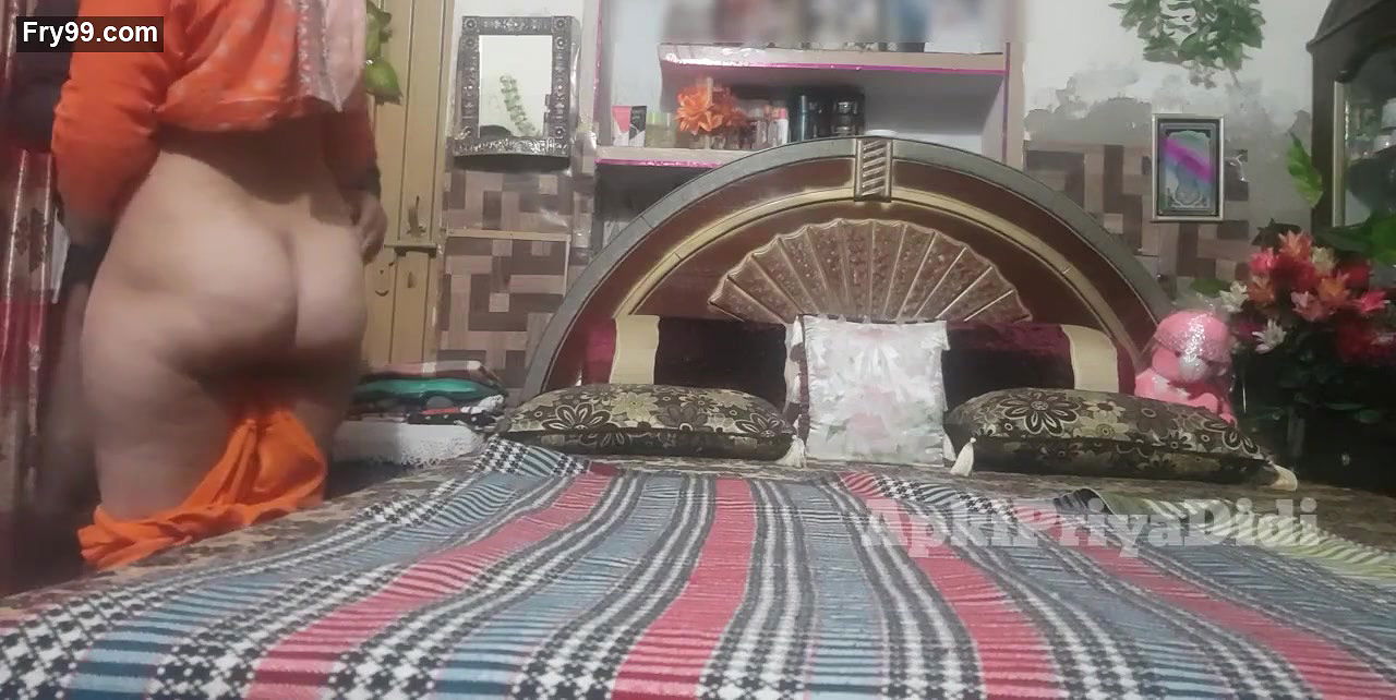 Pakistani Hot Girl Enjoying With Son Man At Home Desi Sex Pakistani Boy And Girl Fucking Masti will be fun