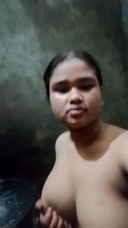 Bagnladeshi chubby GF nude pics and viral fingering
